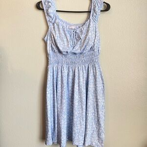 pastel blue floral sundress, size S 🦋